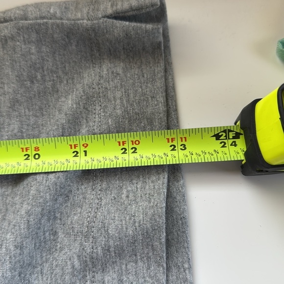 Tru Self Cropped T-shirt NWT - Picture 6 of 6